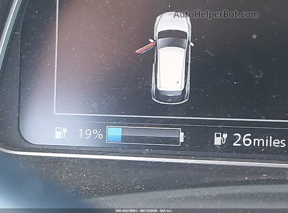 1N4AZ1CP9KC304816 2019 NISSAN LEAF Белый Вид задней части салона