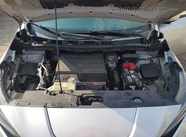 1N4AZ1CV6MC554208 2021 NISSAN LEAF Silver Widok wnętrza z tyłu