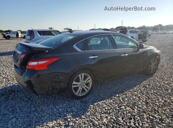 1N4BL3AP4HC143529 2017 NISSAN ALTIMA Black Задня права чверть