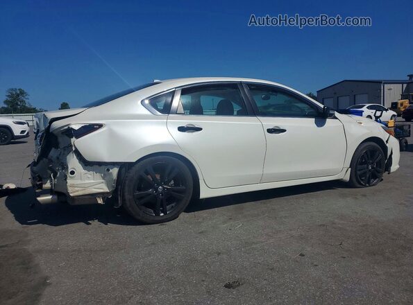 1N4BL3AP6HC294467 2017 NISSAN ALTIMA White 