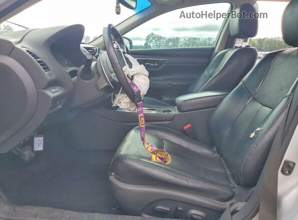 1N4BL3AP8GC156945 2016 NISSAN ALTIMA Silver Front interior view
