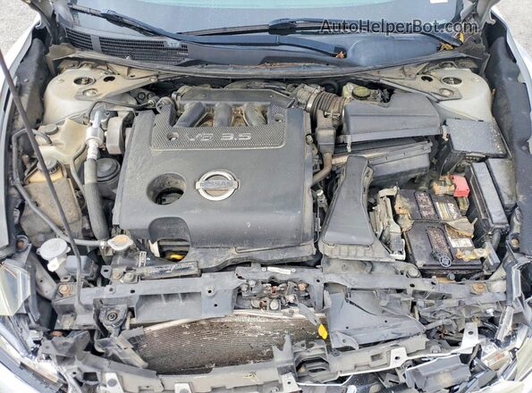1N4BL3AP8GC156945 2016 NISSAN ALTIMA Silver Rear interior view
