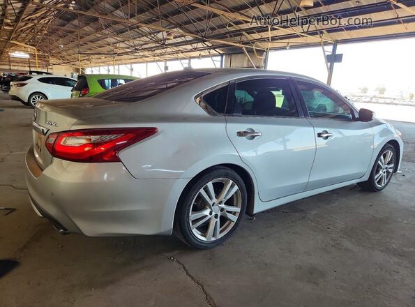 1N4BL3AP9HC195691 2017 NISSAN ALTIMA Silver Հետևի աջ
