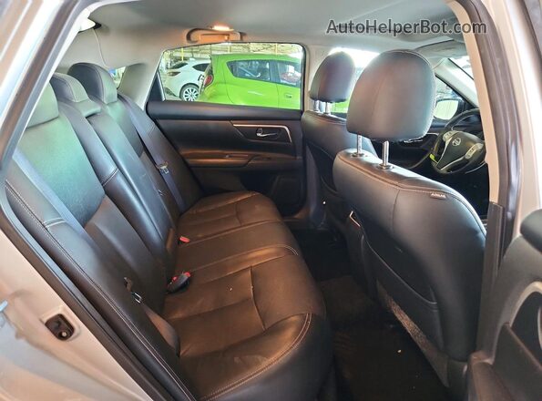 1N4BL3AP9HC195691 2017 NISSAN ALTIMA Silver Հետևի նստատեղերի տեսք