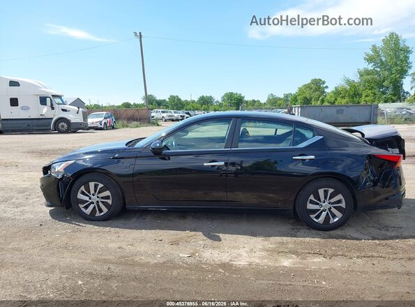 1N4BL4BV0KC145773 2019 NISSAN ALTIMA Black Rear interior view