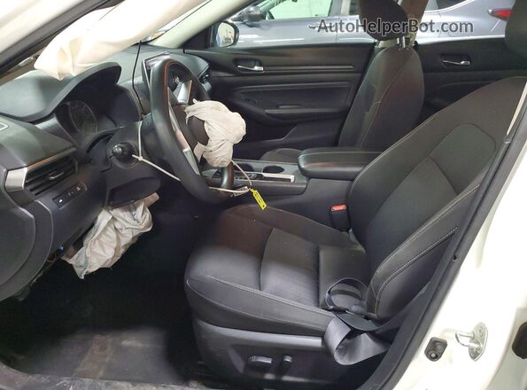 1N4BL4BV0LC226189 2020 NISSAN ALTIMA White Widok wnętrza z przodu