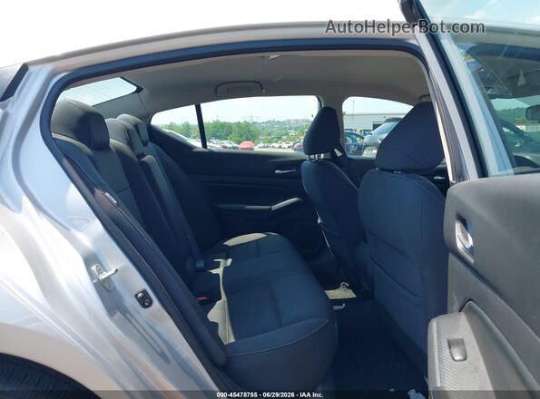 1N4BL4BV1LC139417 2020 NISSAN ALTIMA Silver Widok naklejki z numerem VIN
