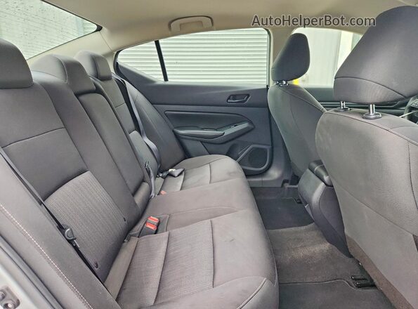 1N4BL4BV1PN372367 2023 NISSAN ALTIMA Серебряный Вид задних сидений