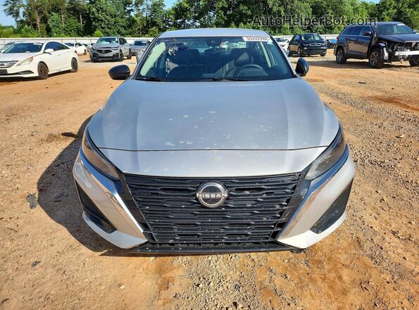 1N4BL4BV1RN379113 2024 NISSAN ALTIMA Silver Դիմացի տեսք