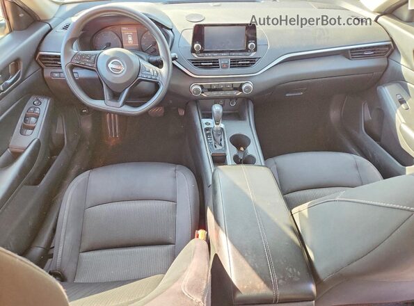 1N4BL4BV1RN379113 2024 NISSAN ALTIMA Silver Առջևի վահանակի տեսք