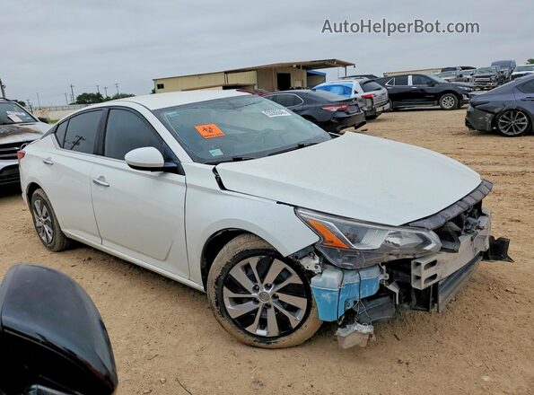 1N4BL4BV2KC169525 2019 NISSAN ALTIMA White Front right