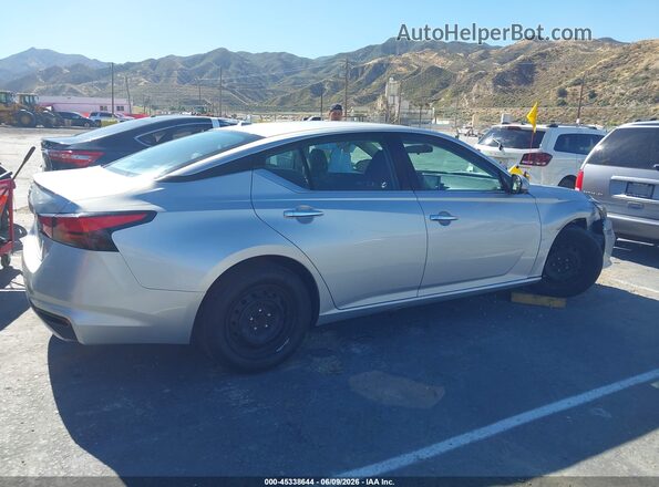 1N4BL4BV2LC185841 2020 NISSAN ALTIMA Silver Սալոնի հետևի տեսք