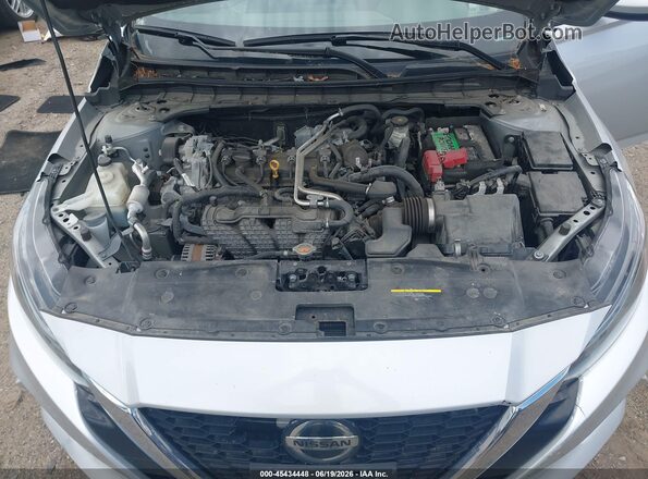 1N4BL4BV2NN352402 2022 NISSAN ALTIMA Silver Rear view