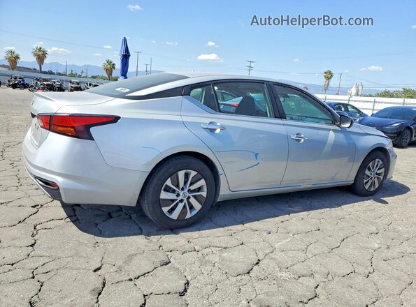 1N4BL4BV2PN341810 2023 NISSAN ALTIMA Серебряный Задняя правая четверть
