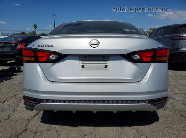 1N4BL4BV2PN341810 2023 NISSAN ALTIMA Серебряный Вид сзади