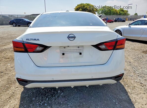 1N4BL4BV2SN311120 2025 NISSAN ALTIMA White Вид ззаду