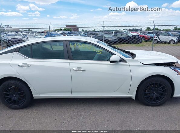 1N4BL4BV3LC113188 2020 NISSAN ALTIMA Белый Вид щитка приборов