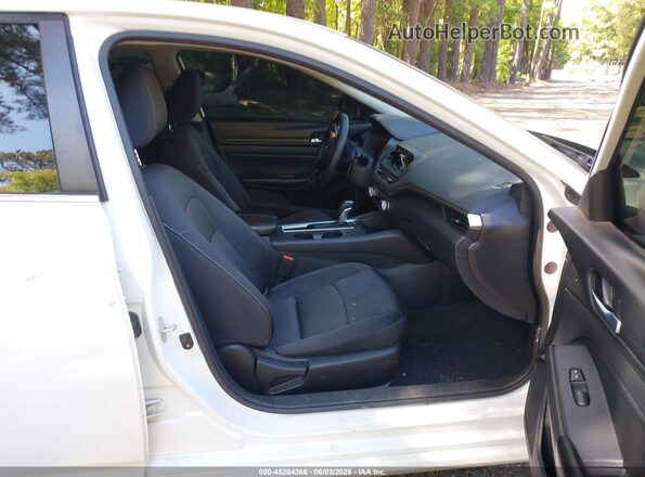 1N4BL4BV3MN380787 2021 NISSAN ALTIMA White Вид салону спереду