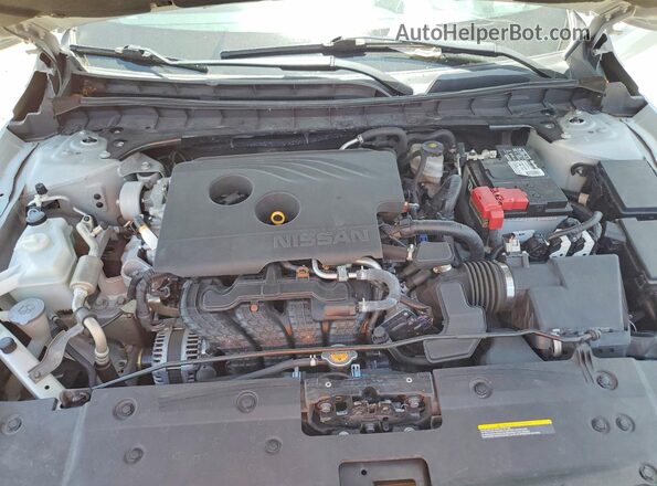 1N4BL4BV4KC170160 2019 NISSAN ALTIMA Silver Widok wnętrza z tyłu