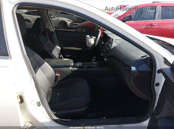 1N4BL4BV5KC234349 2019 NISSAN ALTIMA Белый Вид салона спереди