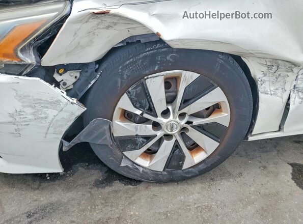 1N4BL4BV6LC123388 2020 NISSAN ALTIMA White Widok komory silnika