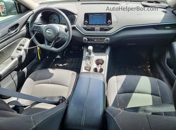 1N4BL4BV6RN370228 2024 NISSAN ALTIMA Белый Вид панели приборов