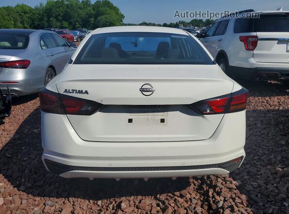 1N4BL4BV6RN370228 2024 NISSAN ALTIMA Белый Вид сзади
