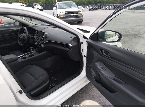 1N4BL4BV7RN334791 2024 NISSAN ALTIMA Белый Вид салона спереди