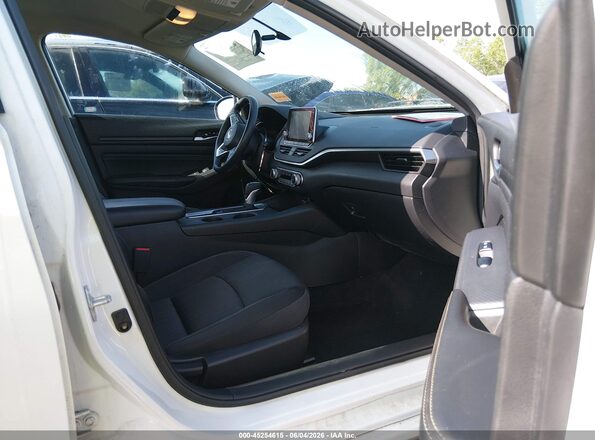 1N4BL4BV8KC156326 2019 NISSAN ALTIMA Белый Вид салона спереди