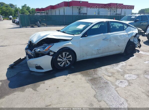 1N4BL4BV8LC243449 2020 NISSAN ALTIMA White წინა მარცხენა ხედი სამი მეოთხედიდან