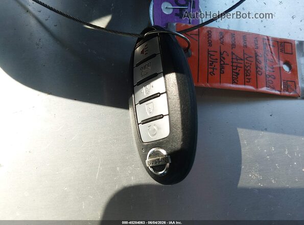 1N4BL4BV9LC221802 2020 NISSAN ALTIMA Белый Вид панели приборов