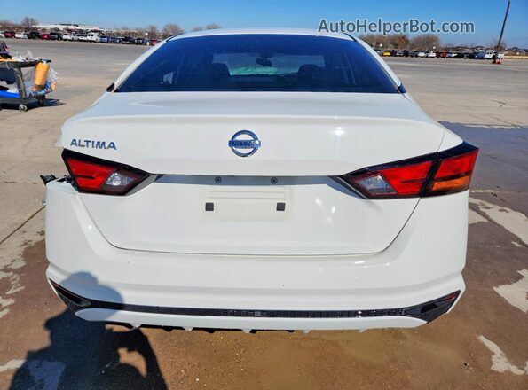 1N4BL4BV9NN390886 2022 NISSAN ALTIMA White Вид ззаду
