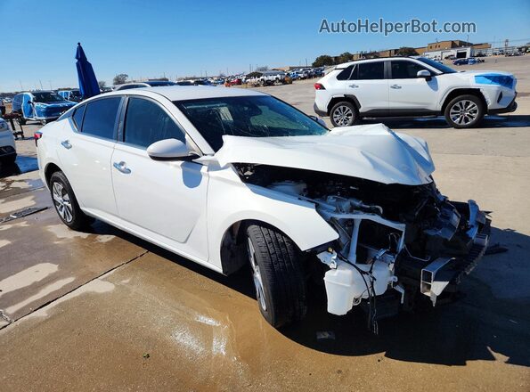 1N4BL4BV9NN390886 2022 NISSAN ALTIMA White Передня права чверть