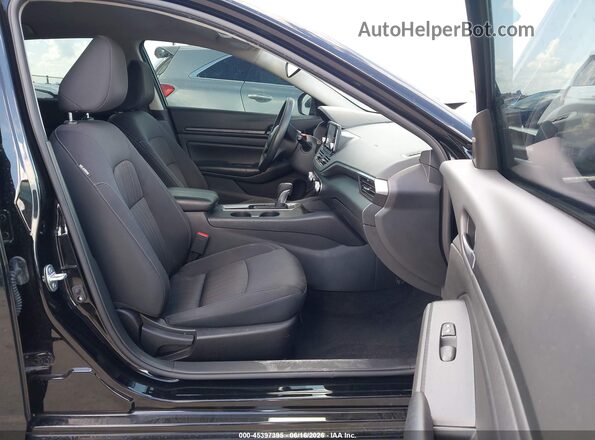 1N4BL4BV9RN317927 2024 NISSAN ALTIMA Черный Вид салона спереди