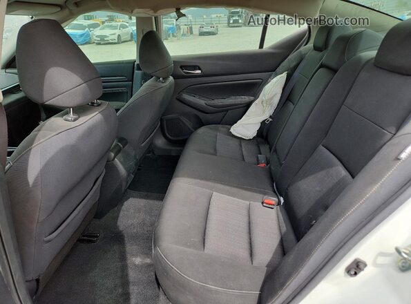 1N4BL4BVXLC280910 2020 NISSAN ALTIMA White Vista de los asientos traseros