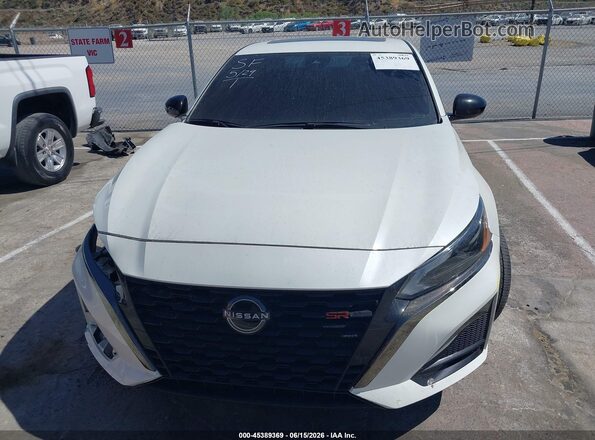 1N4BL4CV0RN316924 2024 NISSAN ALTIMA Белый Вид задней части салона