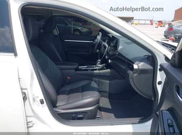 1N4BL4CV0RN408521 2024 NISSAN ALTIMA White Սալոնի դիմացի տեսք