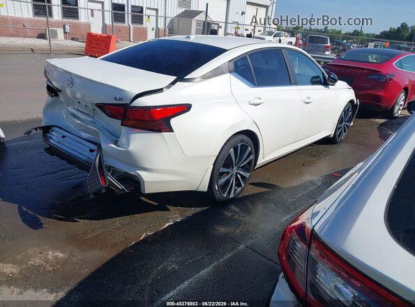 1N4BL4CV1KC171071 2019 NISSAN ALTIMA Белый Задняя правая четверть