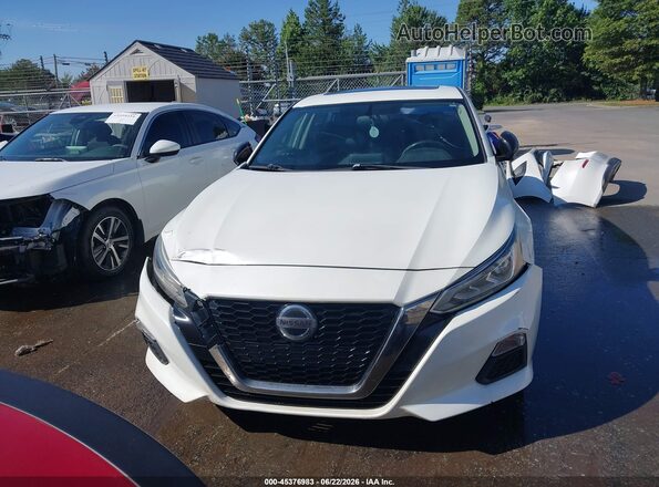 1N4BL4CV1KC171071 2019 NISSAN ALTIMA Белый Вид задней части салона