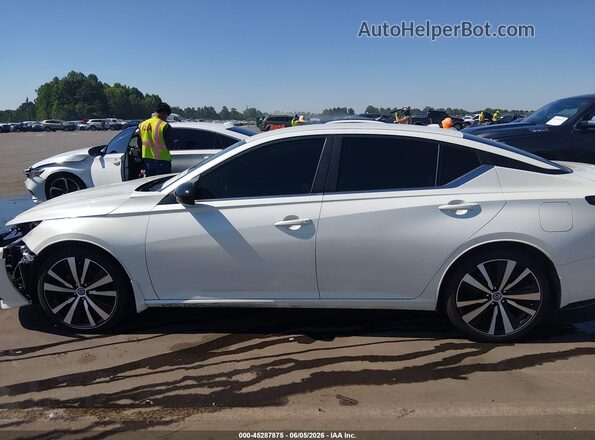 1N4BL4CV1KC190333 2019 NISSAN ALTIMA White Widok wnętrza 360 stopni
