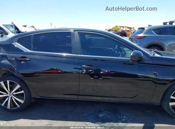 1N4BL4CV1LC130733 2020 NISSAN ALTIMA Black Rear interior view