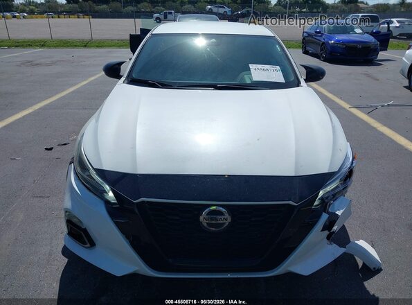 1N4BL4CV1LC246837 2020 NISSAN ALTIMA Белый Вид щитка приборов