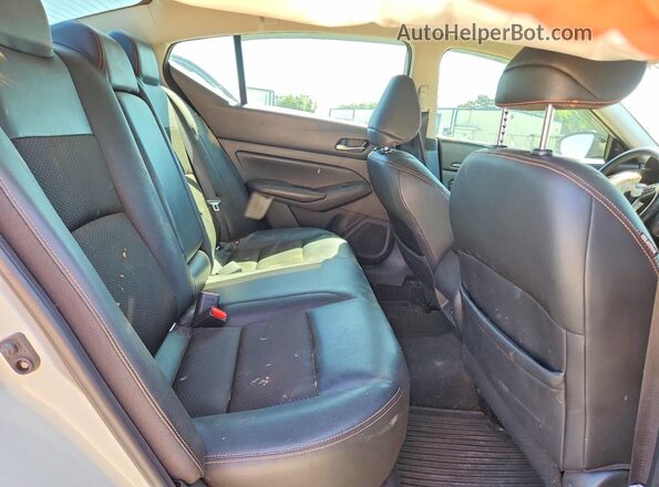 1N4BL4CV1LN319953 2020 NISSAN ALTIMA White უკანა სავარძლების ხედი