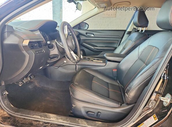 1N4BL4CV1MN316827 2021 NISSAN ALTIMA Черный Вид салона спереди