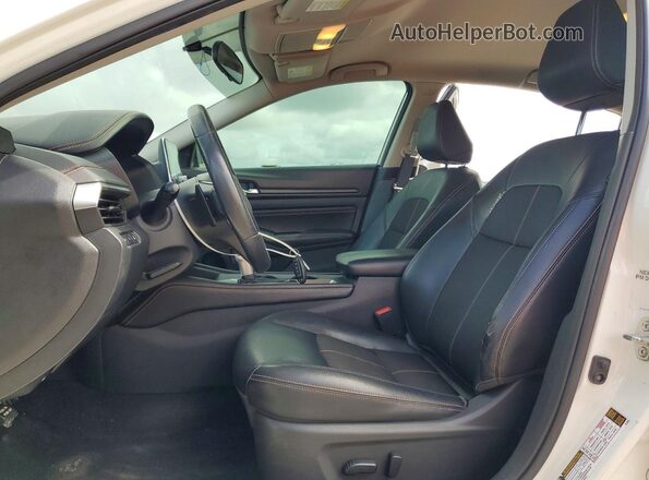 1N4BL4CV2KC152352 2019 NISSAN ALTIMA Белый Вид салона спереди