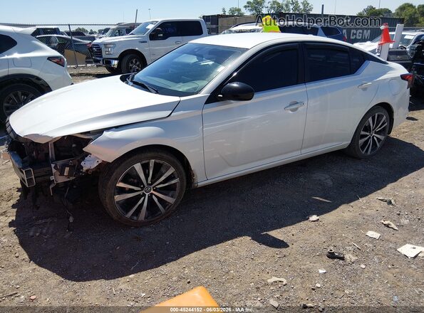 1N4BL4CV2LC190813 2020 NISSAN ALTIMA White Przód lewy