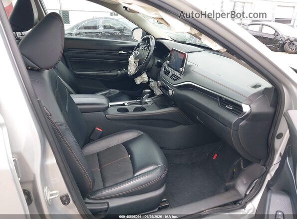 1N4BL4CV2LC242618 2020 NISSAN ALTIMA Silver Widok wnętrza z przodu