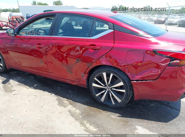 1N4BL4CV2LC258558 2020 NISSAN ALTIMA Red Front view