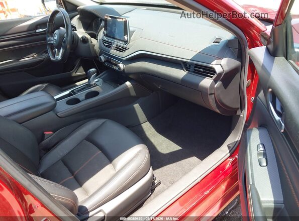 1N4BL4CV2LC258558 2020 NISSAN ALTIMA Red Front interior view