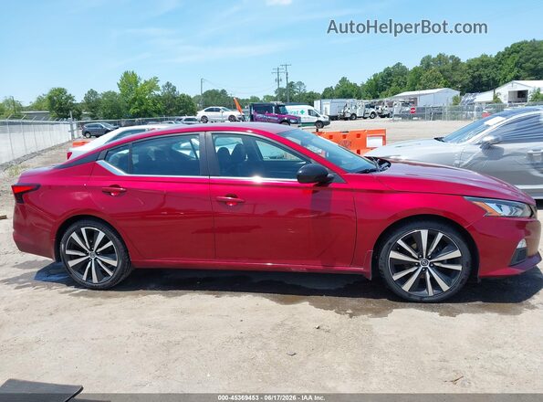 1N4BL4CV2LC258558 2020 NISSAN ALTIMA Red Rear interior view